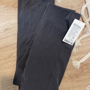 Lululemon Ribbed flare pants NWT